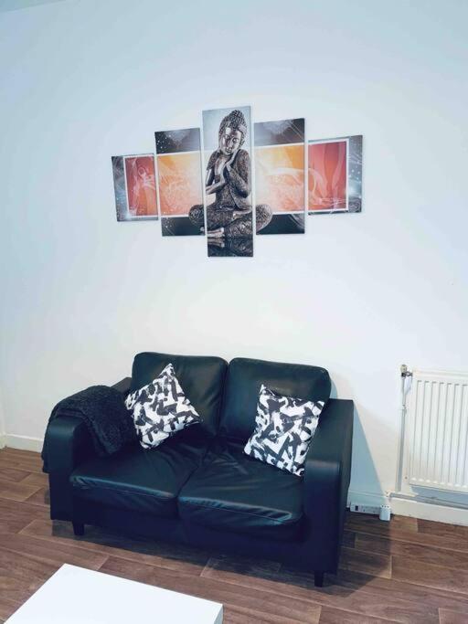 Homely 3 Bed Town House In Coventry City Centre Kültér fotó